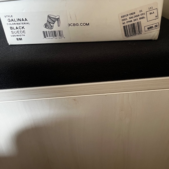 BCBG shoes - Picture 2 of 2